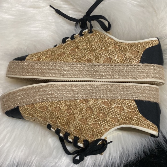 Chanel shoes - Picture 13 of 13